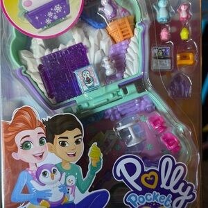 Mattel Polly Pocket Penguin Adventure Playset - Purple, Blue, Pink